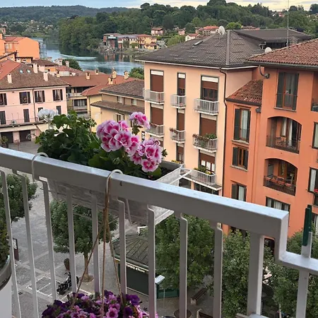 Apartment Panoramic In The Heart Of Sesto Sesto Calende